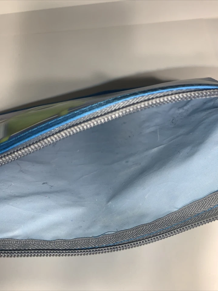 Bolsa de lápis universitária School Supply Monsters (pré-pré-própria) (marcas internas menores) - Imagem 3 de 4