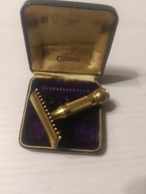 Gillette 両刃ホルダー ゴールド トラベルケース付　ヴィンテージ Vintage Gillette Travel Safety Razor Small Gold Tone 2 Inch Handle
