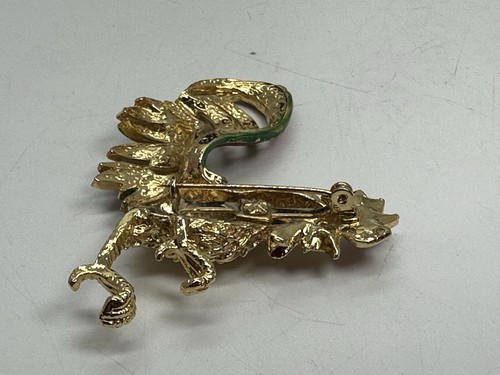 Vtg Rooster Green Red Enameled Farm Chicken Signed Gold Brooch Pin Gerry's - Picture 6 of 7