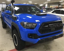 Voodoo Blue Toyota 8T6 Basecoat With Reducer Gallon (Basecoat Only)  Kit