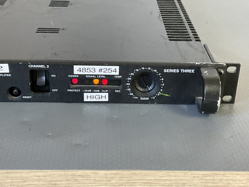 Amplificateur de puissance 2 canaux QSC 3200 Series Three / Power On / GAR889 - Photo 3/10