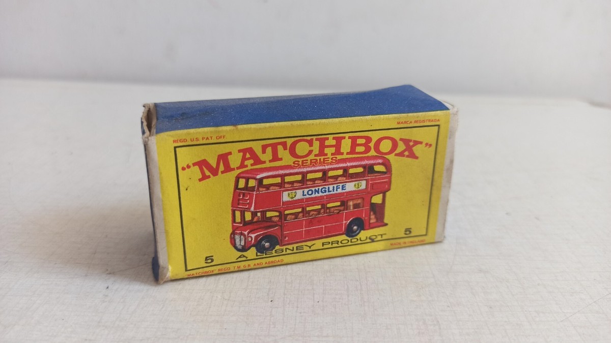 VINTAGE MATCHBOX LESNEY Nº5 - LONDON BUS, BP LONGLIFE - MADE