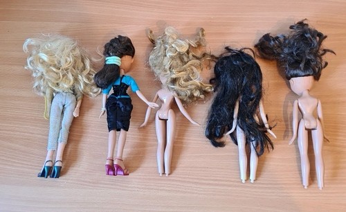 Paquete de muñecas Bratz que incluye muñecas, zapatos, ropa y accesorios - Imagen 19 de 22