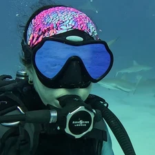 Scuba diving mask, gently used, tempered glass, slightly used