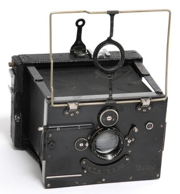 Ica-Bebe Strut-folding camera w. Carl Zeiss Tessar 1:4.5 f= 10,5cm