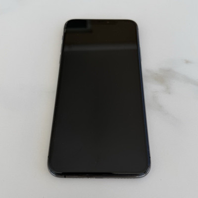 Apple iPhone 11 Pro Max 64GB Gray Unlocked 6.5in iOS Smartphone Cracked Back