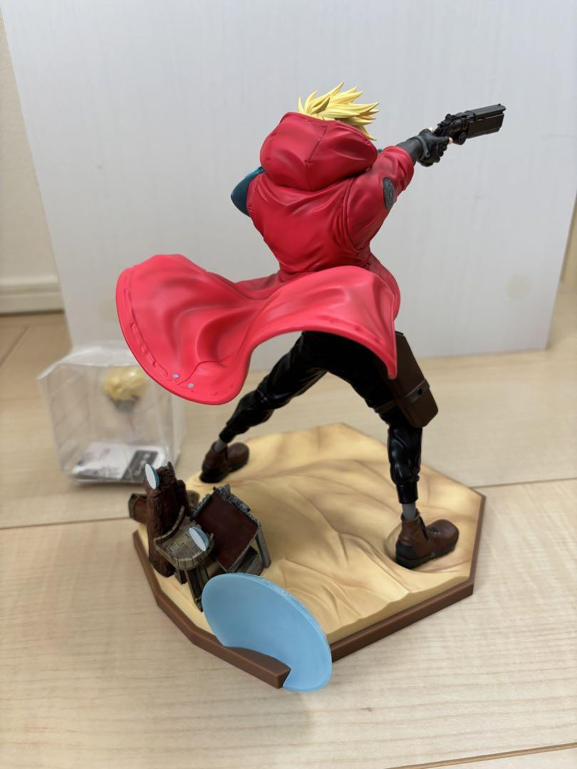 未開封 LA STAMPEDE/PRODUCTS OF THE TIME Jazwares Vash the Stampede New in Box. Excellent Condition