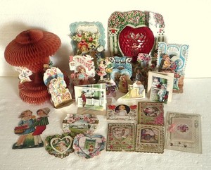 21 Vtg Valentine Cards Stand-up Honeycomb Tissue Die Cut Cupid Kids Floral Heart