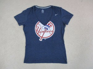 yankees shirt womens