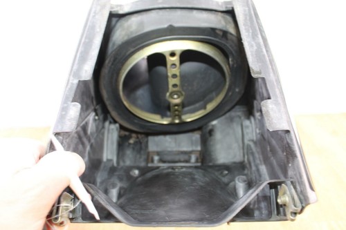 1997 SUZUKI RM250 RM 250 Air Box & Air filter - Picture 6 of 8