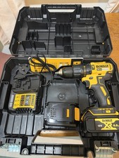 DeWalt DCD778 18V XR Brushless Combi Drill Kit–2x 4.0Ah Batteries, Charger, Case