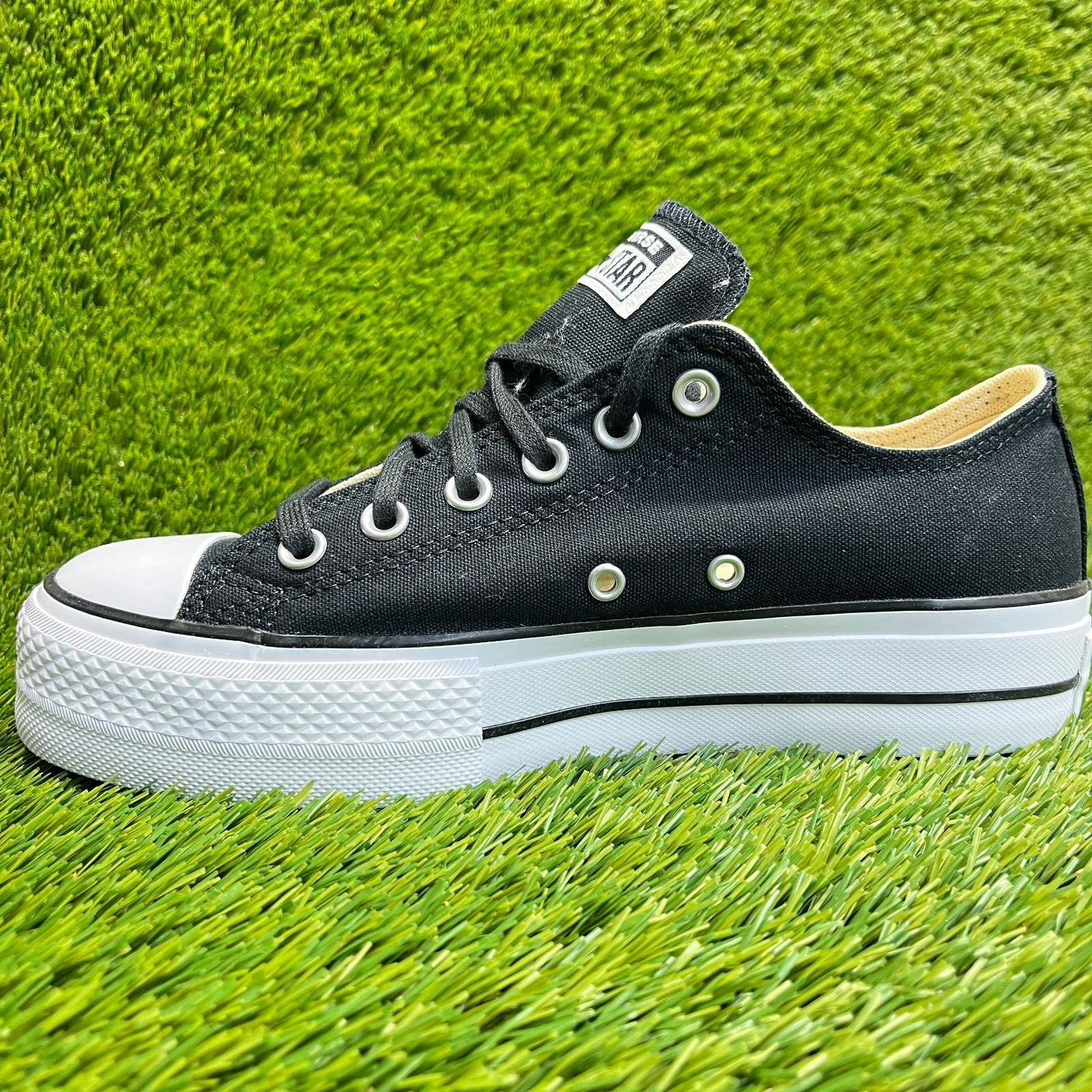 Converse Chuck Taylor All Star Lift Womens Size 8 Black Athletic Shoes Sneakers thumbnail 2