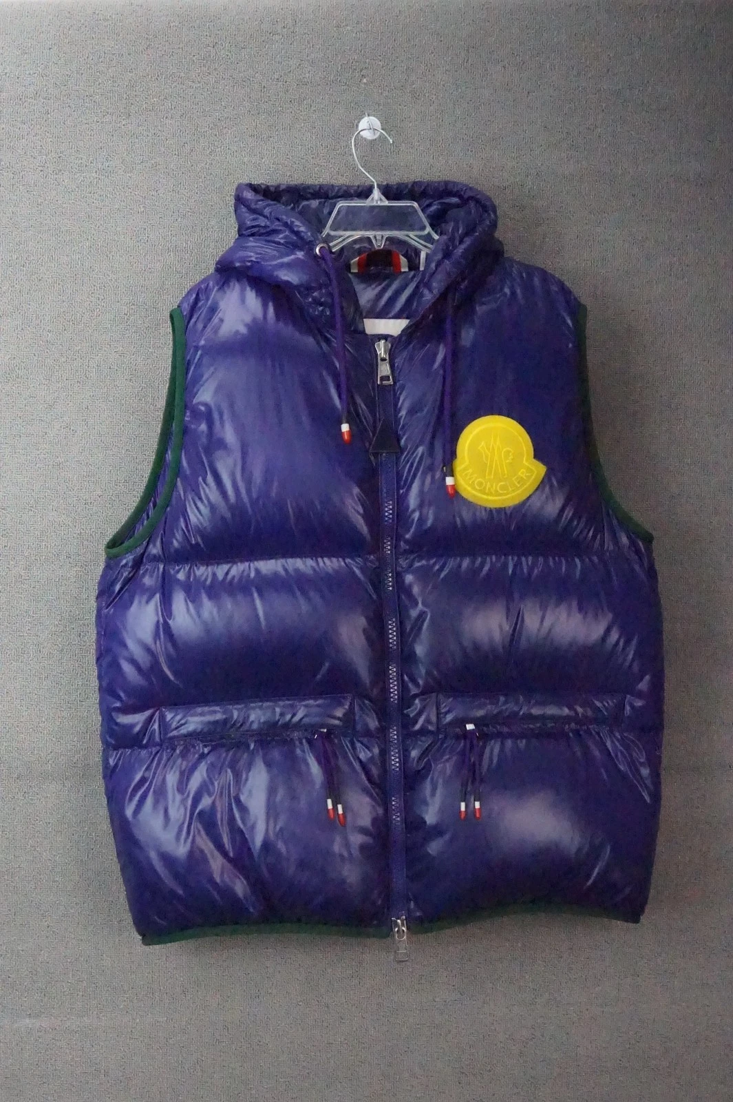 Moncler — Moncler Men’s Puffer Vest Goose Down Full Zip Hooded Purple Size 6