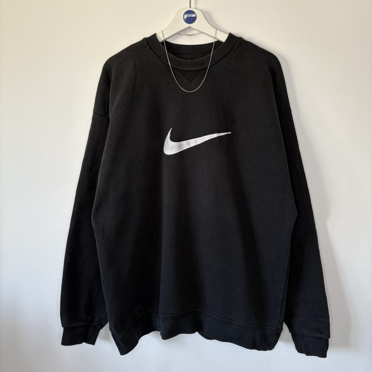nike retro logo heavyweight sweatshirt in black