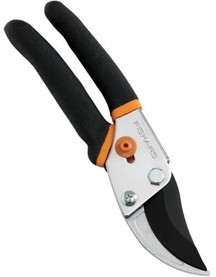 FISKARS 9109 5/8'' PRUNER NON-SLIP GRIPS BRANCHES & STEMS BRAND NEW