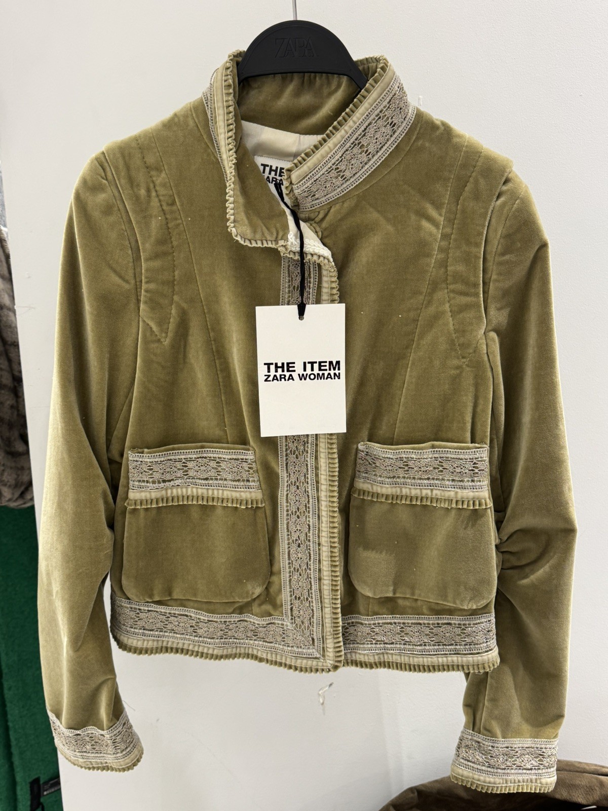 ZARA WOMAN VELVET JACKET THE ITEM ZARA WOMAN LIGHT KHAKI SIZE M 8975/071/506 thumbnail 14