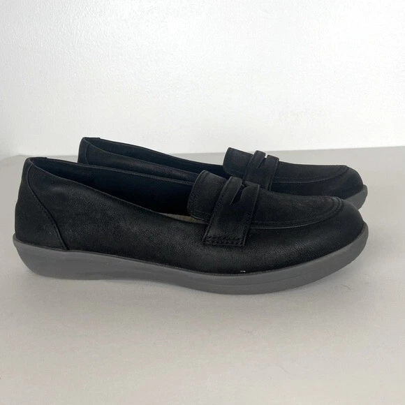 Mocassini donna Clarks Cloudsteppers taglia 7 5 M colore nero ammortizzati