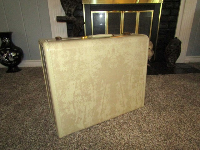 cleaning vintage samsonite luggage