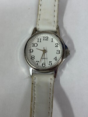 White Dial White Leather Band Easy To Read Larger Dial Quartz Watch Lady Unisex