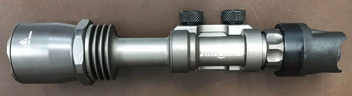 SureFire M961 Weapon Light. Light is used but is fully SureFire M961 Weapon Light. Light is used but is fully