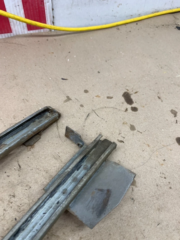 1968-72 Chevy Camaro Impala Pontiac Firebird porta interna REGULADOR PISTAS LONGAS - Imagem 4 de 4