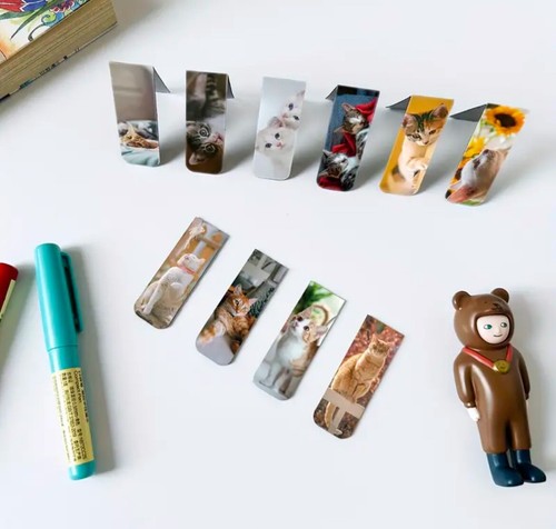 Set Of 4 Cute Cat/Kitten Magnetic Bookmarks Great For Kids And Adults - Picture 3 of 4