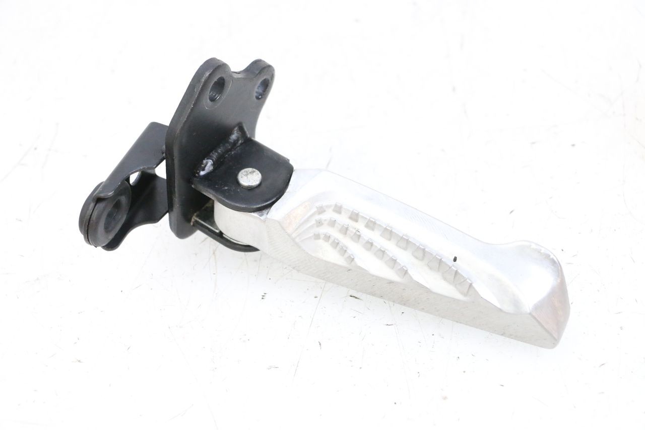 REAR RIGHT FOOTREST - YAMAHA NEO'S CORE 1 (2022 - 2026)
