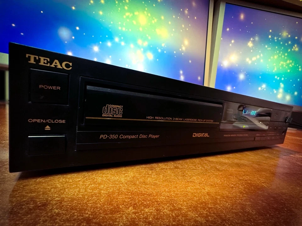 TEAC PD-350 🌈RaRe🌈 Vintage Stereo CD/CDR Deck - Image 2 of 4