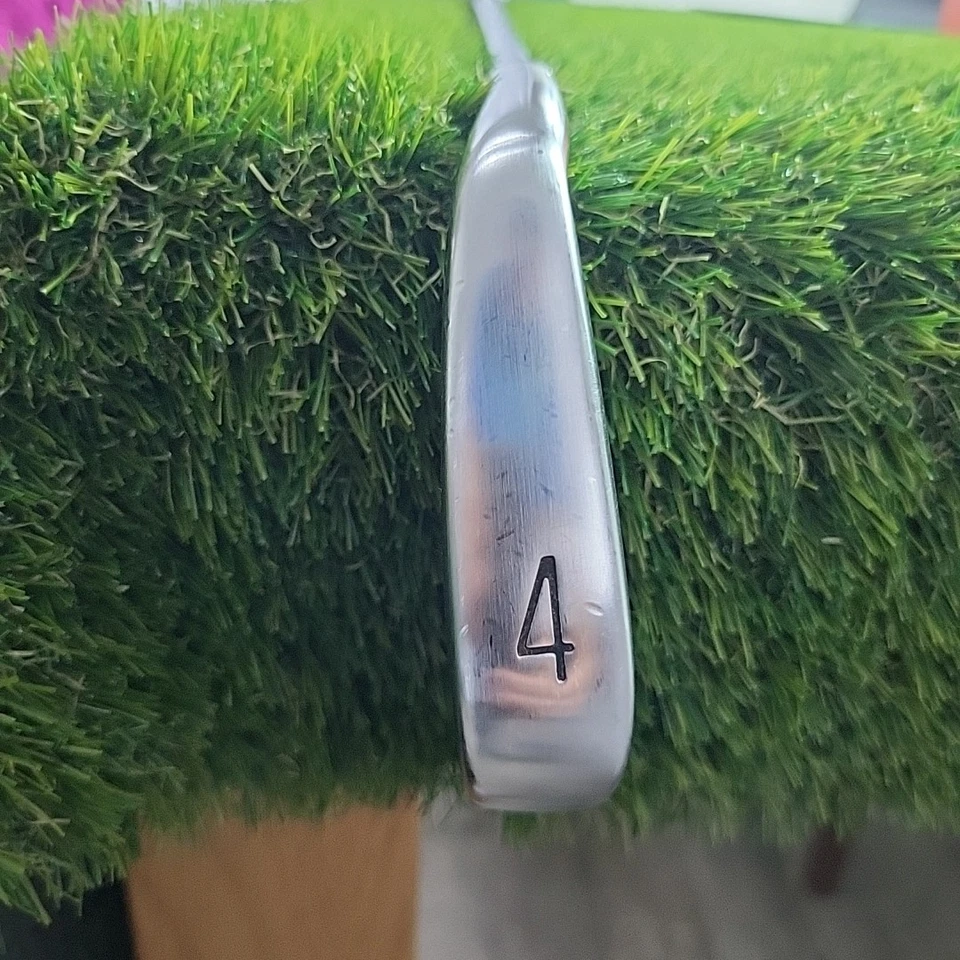 Titleist T100 2023 4 Iron Project X 125g 6.5 Extra Stiff *LEFT HANDED* - Image 3 of 4