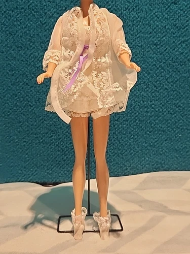 Barbie:  VINTAGE Complete LIGHT & LAZY Outfit!