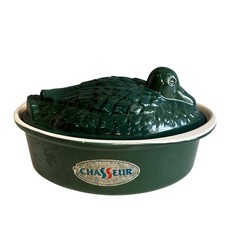 Chasseur French Duck Enameled Cast iron 1.25 QT Casserole baking Dish Green