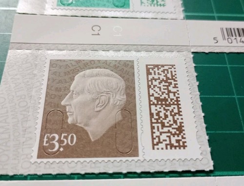 2025 CHARLES III M25L TARIFF DEFINITIVES SET OF 3 £3.20 £3.50 £4.30 CYLINDER SNG - Picture 3 of 4