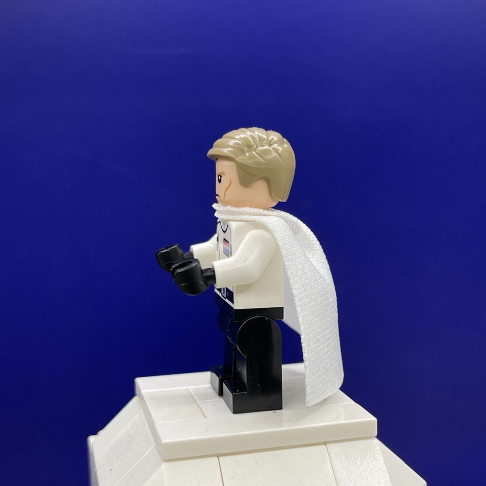 LEGO® Minifig sw0781 - Director Orson Callan Krennic Foto 2 de 4
