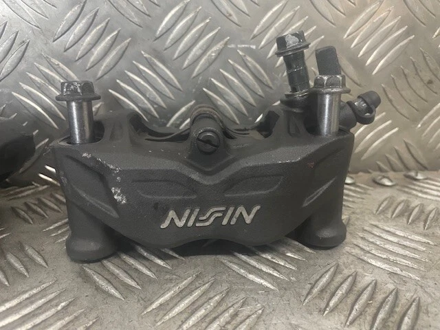 SUZUKI GSX-S 750 front calipers nissin 2017 - Image 2 of 4