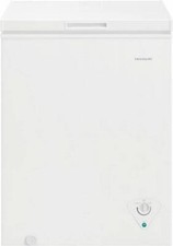 Frigidaire 4 : 25" White External Control 5 Cu. Ft. Cap Chest Freezer FFCS0522AW