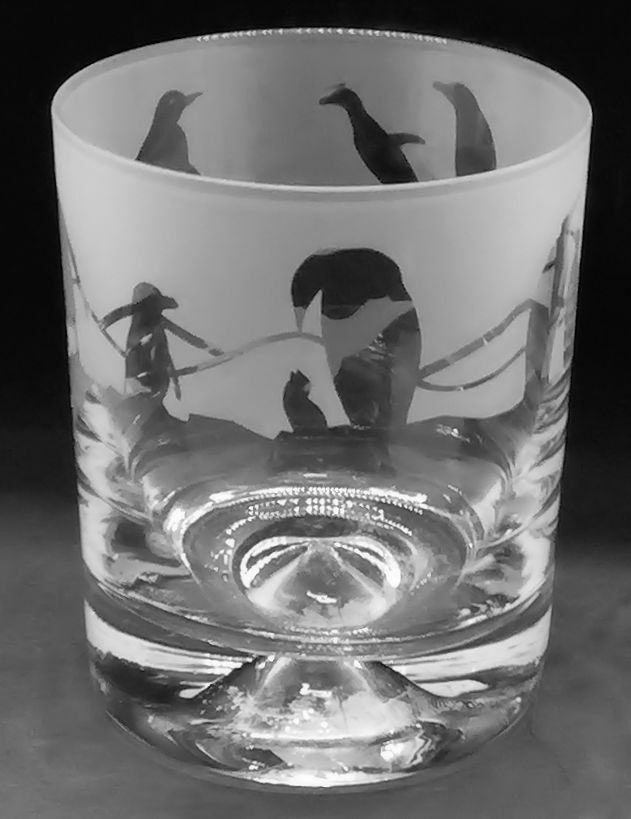 PENGUIN Frieze Boxed 30cl Glass Whisky Tumbler