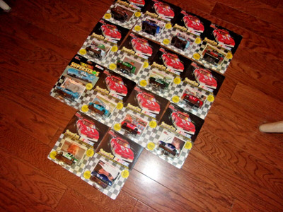 1:64 RACING CHAMPIONS NASCAR 1991 ~ Lot 14 New & Sealed w/Card & Display Stand