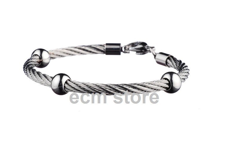 Bracelet homme Bastille argenté en acier, le bijou idéal pour le bureau