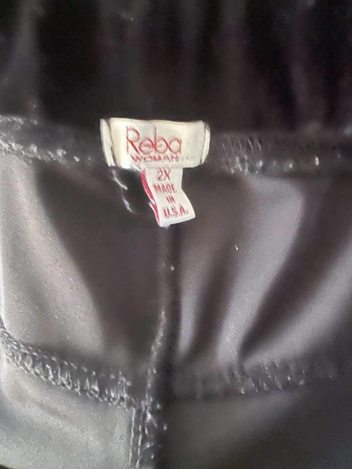 Leggings de terciopelo Reba pantalones negros talla 2X. Muy suave Foto 3 de 3