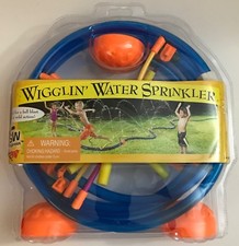 WIGGLIN' WATER SPRINKLER - SMALL WORLD TOYS - OVER 12' LONG - 3 YEARS