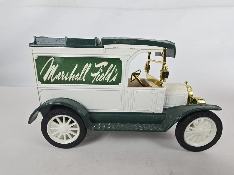 Marshall Fields 1913 Model T Ford Van Replica Coin Bank with Key Ertl Die Cast ( - Image 4 of 4