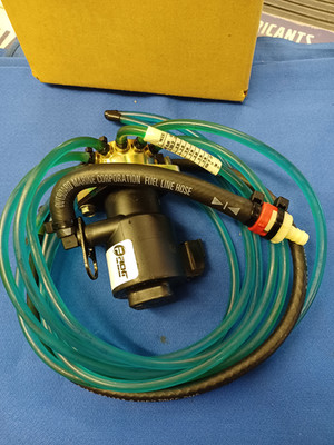 NEW GENUINE 5000527 EVINRUDE JOHNSON OIL INJECTOR PUMP & MANIFOLD DEALER SELLING