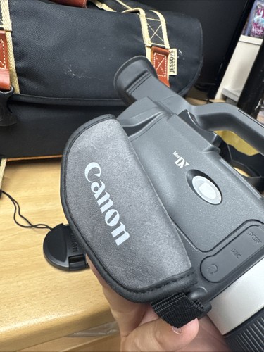 Canon DM-XM2 Camcorder 3CCD MiniDV 20x Zoom Video Camera, Untested! - Picture 16 of 21