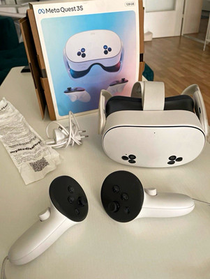 Meta Quest 3S Standalone VR-Headset 128 GB mit 2 Controllern, OVP & Kabel