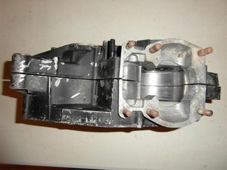 Used Suzuki RM250 B C C2 1978.5 Main Engine Motor Pair Of Crank Case Crankcases