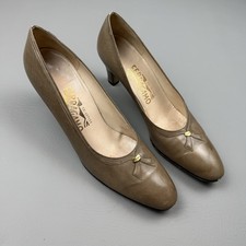 Vintage Salvatore Ferragamo Heels Womens Light Brown Pumps Slip On Shoes 8 AAA