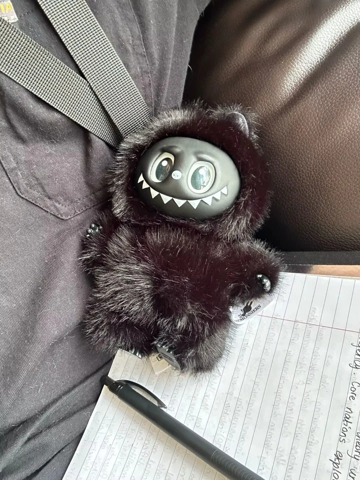 1 Pc Cute Monster V3 Style Plush Black Color Toy Vinyl Keychain Gift Collectible - Image 3 of 4