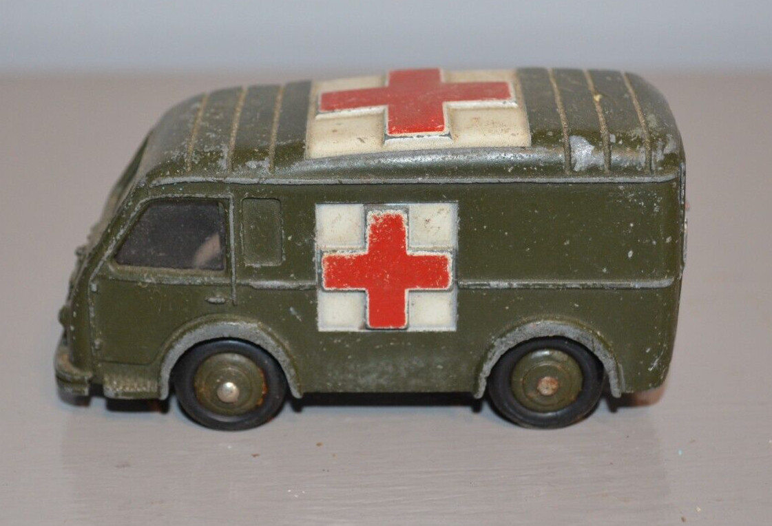 Dinky Toys France 1/43 – Renault 1000KG Ambulance Militaire – Réf 80F – Occasion