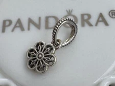 Authentic Pandora Floral Daisy Pendant #791835