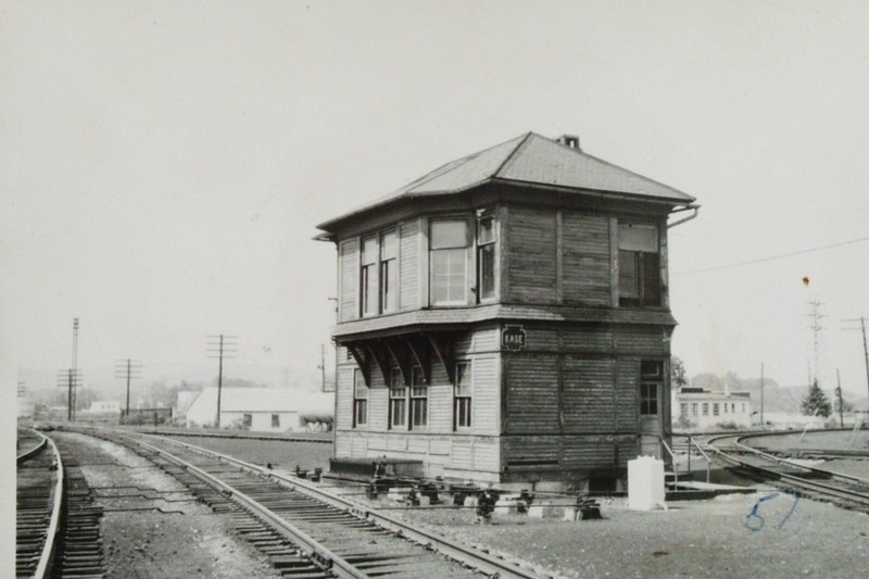 PENNSYLVANIA RAILROAD, KASE TOWER, SUNBURY, PA. 1957, 4X6 PRINT.